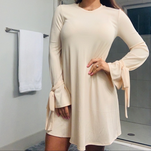 BCBGeneration Dresses & Skirts - Bcbgeneration A line dress